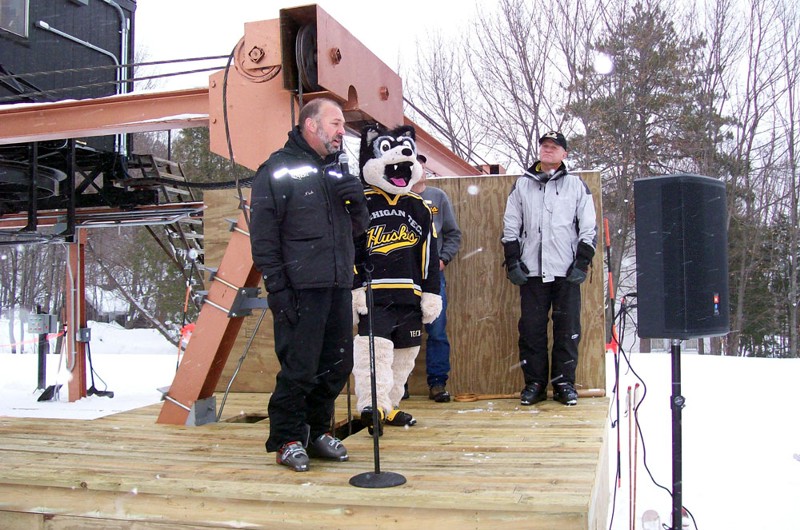 A few days before Christmas, 2007, saw the formal dedication and the opening of the new Copper Hoist Chair Lift. Mt Ripley Ski Hill Director Nicholas Sirdenis greets the spectators on hand for the ribbon cutting.